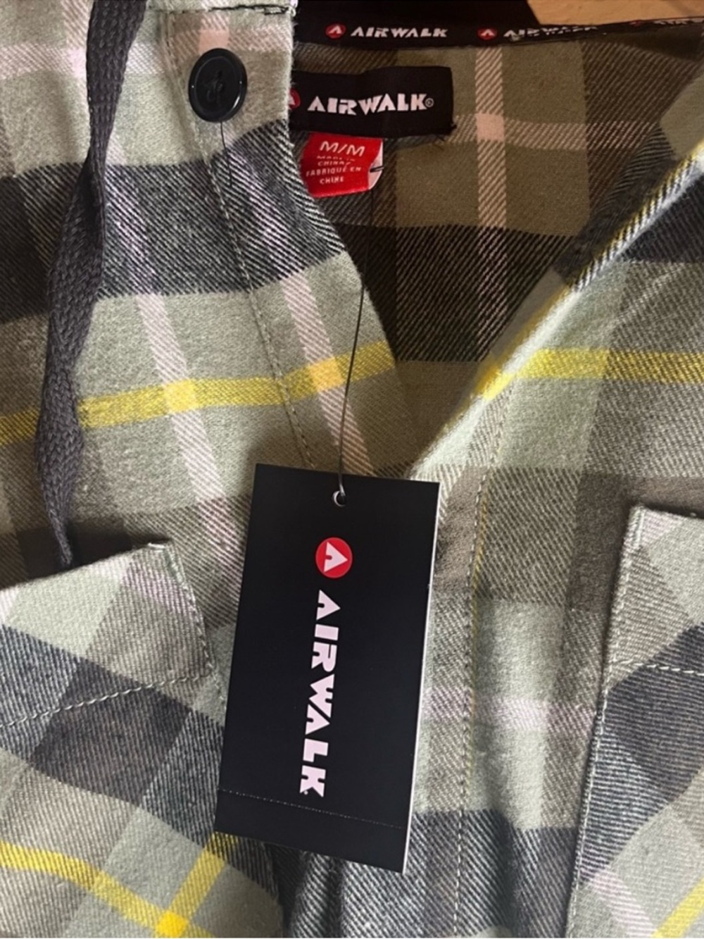 AIRWALK Long Sleeve Plaid Hooded Button-Down Shirt - Picture 12 of 13